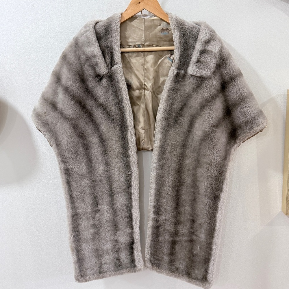 Vintage Fur Stole Shawl Gray Stripes